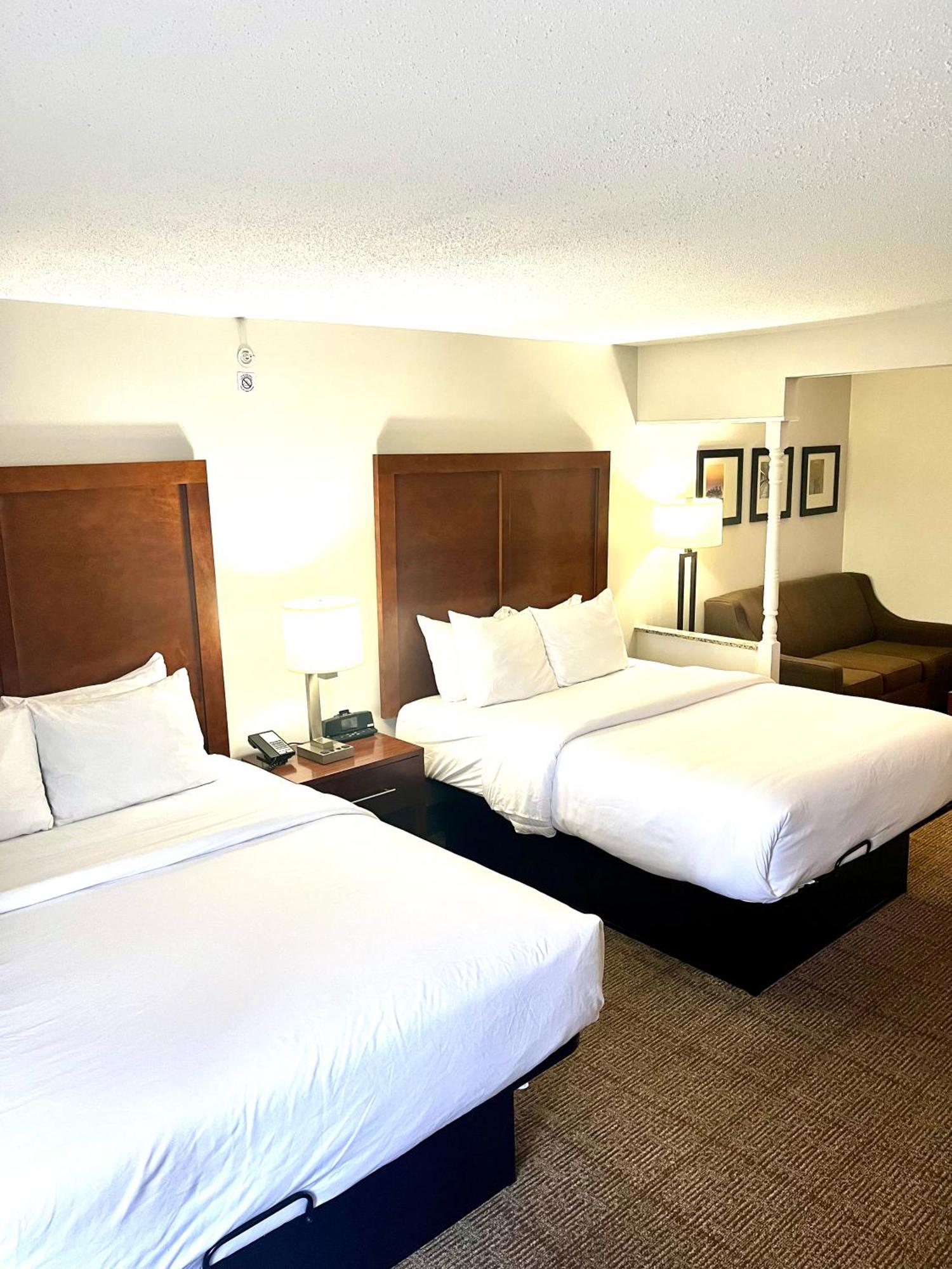 Hotel Comfort & 3*