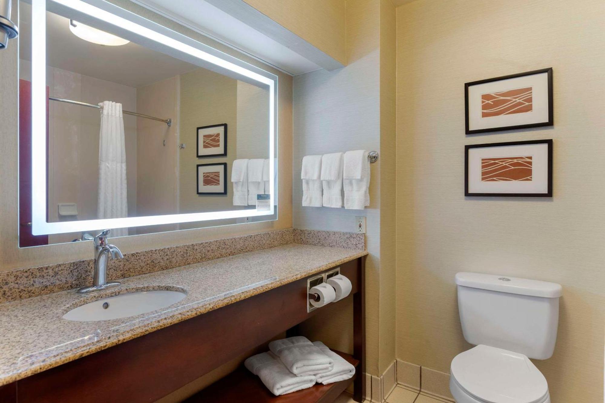 Hotel Comfort &